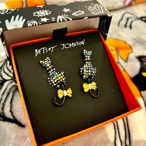 NIB Betsey Johnson Halloween Black cat Studs